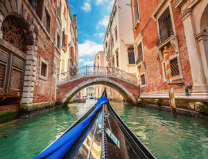 Visit the beauties of Venice